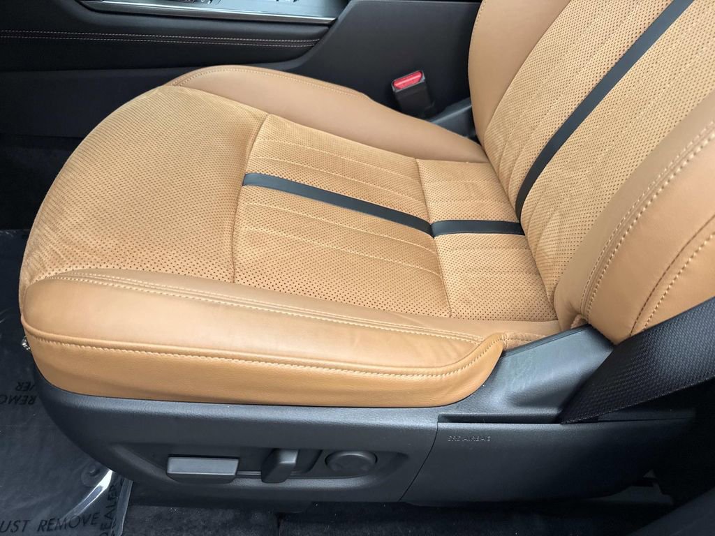 Certified 2025 MAZDA CX-90 3.3 Turbo S w/ Premium Plus image 34