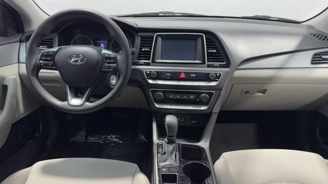 Used 2018 Hyundai Sonata SE FWD image 16