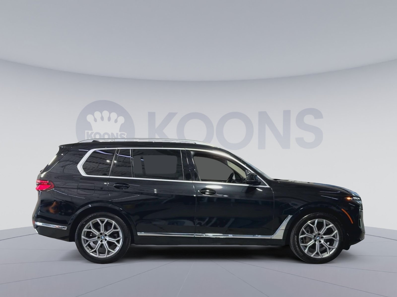 Used 2024 BMW X7 xDrive40i w/ Premium Package AWD/4WD image 12