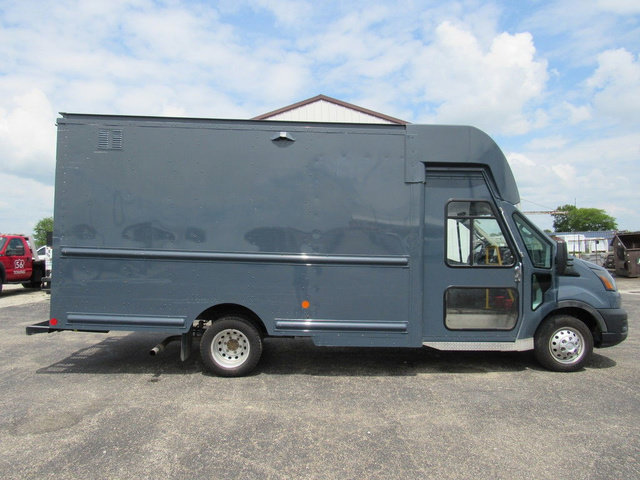 Used 2021 Ford Transit 350 DRW RWD image 2