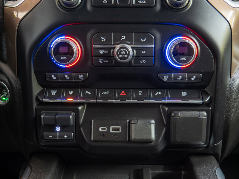 Used 2023 Chevrolet Silverado 3500 High Country w/ LPO, Hitch Package image 29