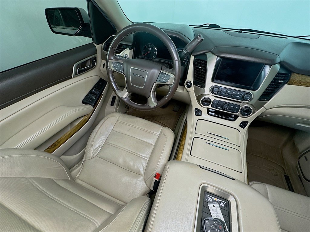 Used 2017 GMC Yukon Denali w/ Open Road Package image 9