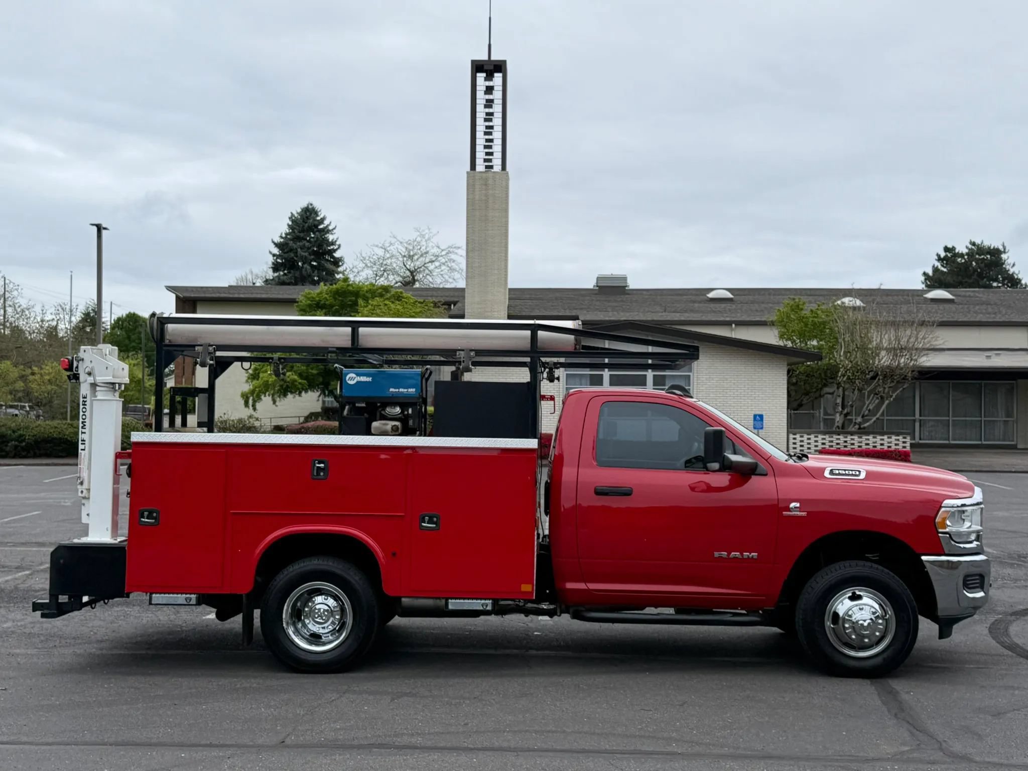Used 2021 RAM 3500 Tradesman w/ Chrome Appearance Group RWD image 6