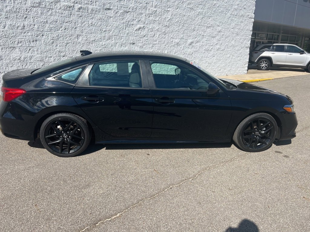 Used 2023 Honda Civic Sport image 12