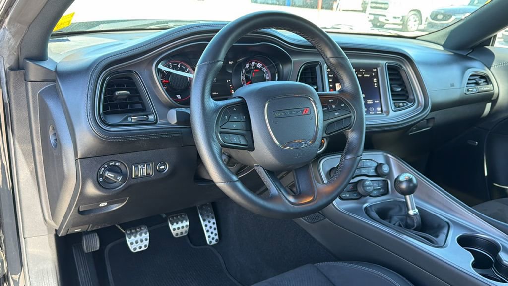 Used 2023 Dodge Challenger R/T w/ Plus Package image 17