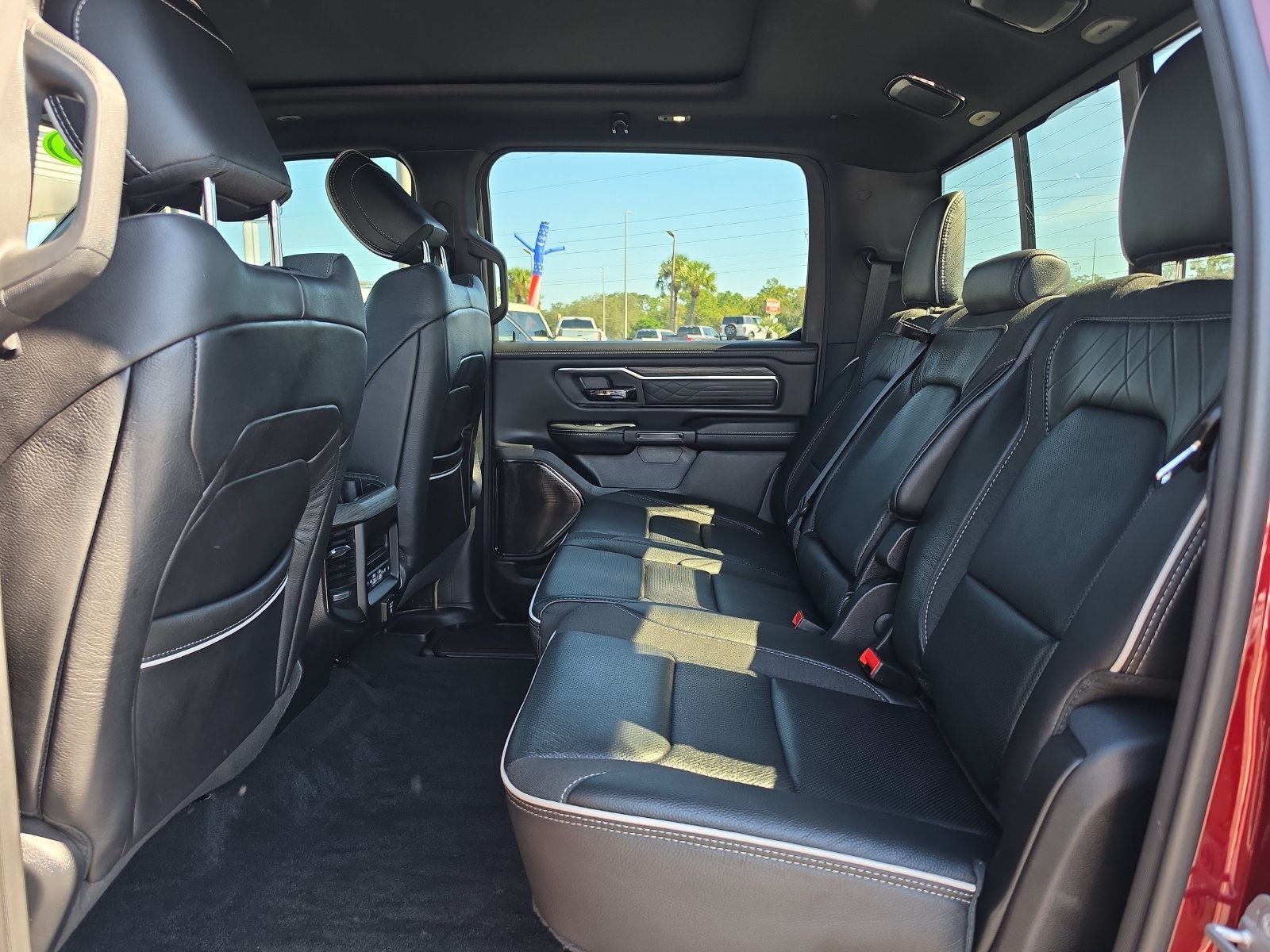 Used 2025 RAM 1500 Limited AWD/4WD image 14