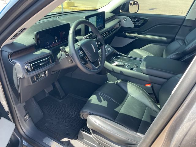 Used 2025 Lincoln Aviator Reserve w/ Equipment Group 201A AWD/4WD image 8