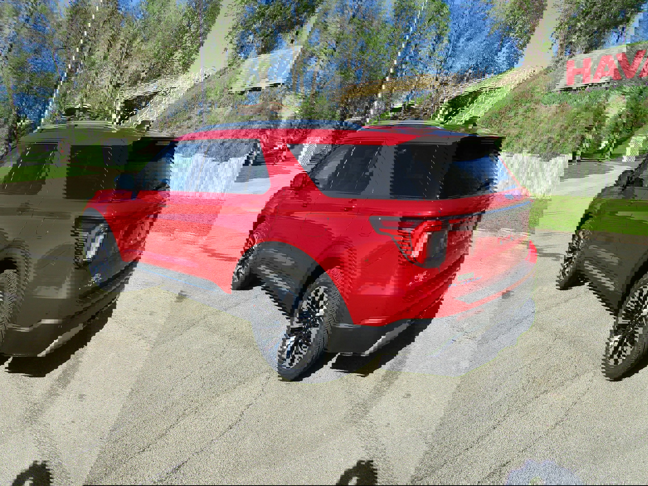 New 2026 Ford Explorer Platinum image 2