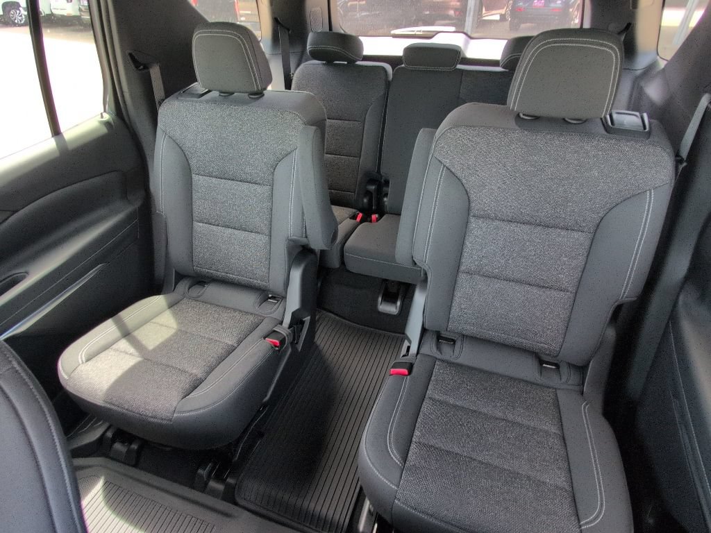 New 2026 Chevrolet Traverse LT w/ Driver Confidence Package FWD image 8