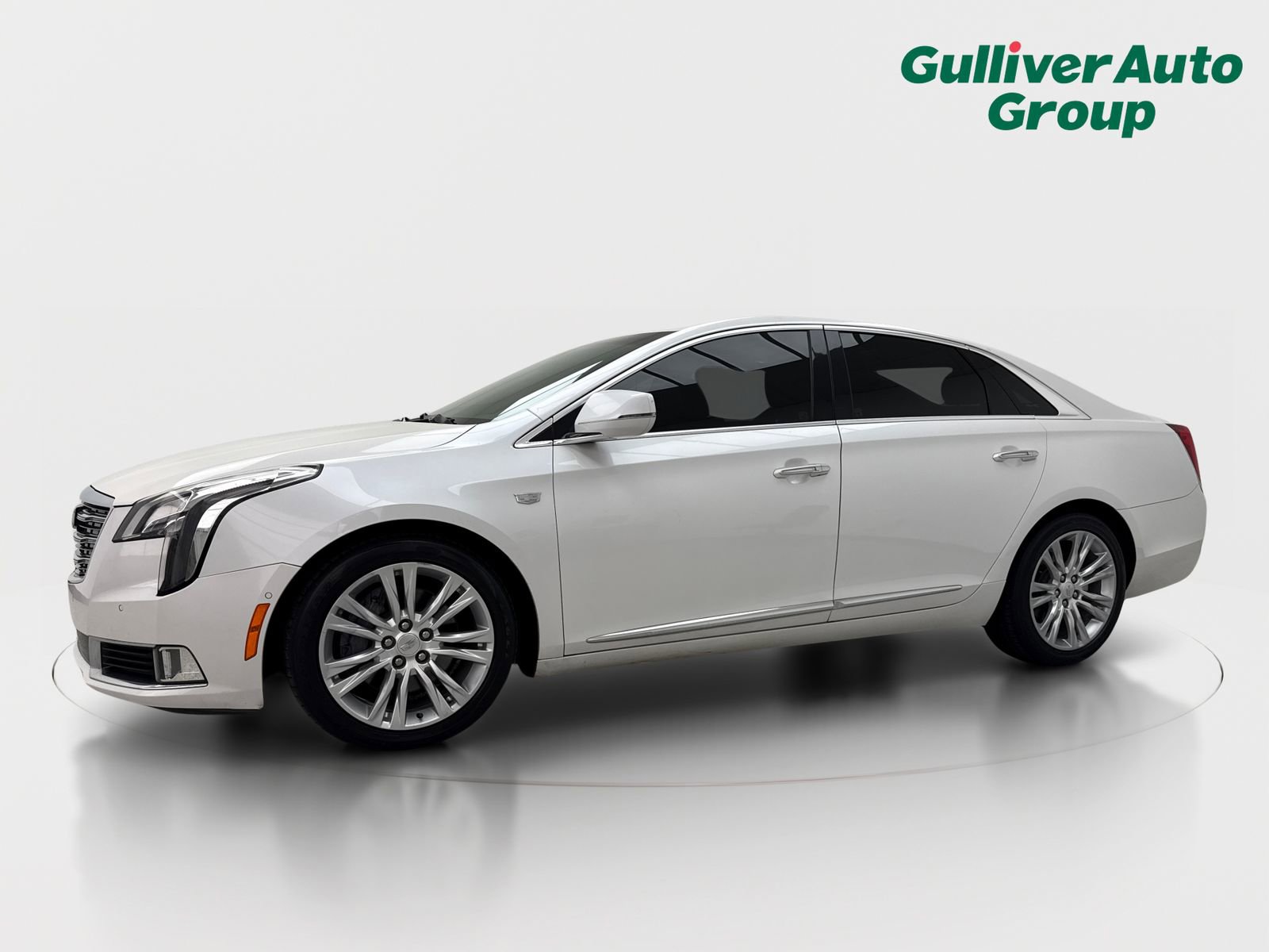 Used 2018 Cadillac XTS Luxury FWD image 2