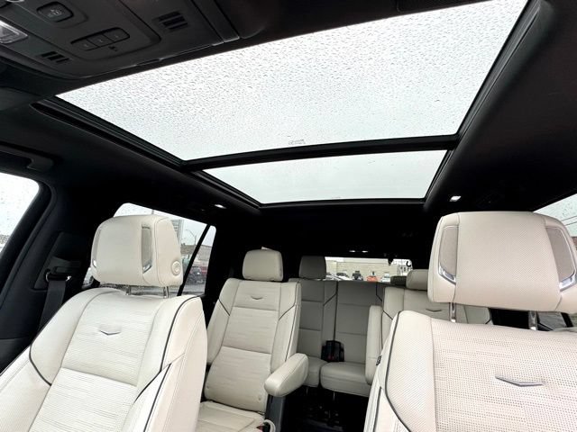 Used 2021 Cadillac Escalade Sport AWD/4WD image 18