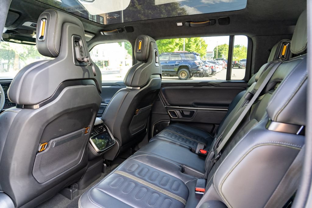 Used 2024 Rivian R1S Adventure AWD/4WD image 20