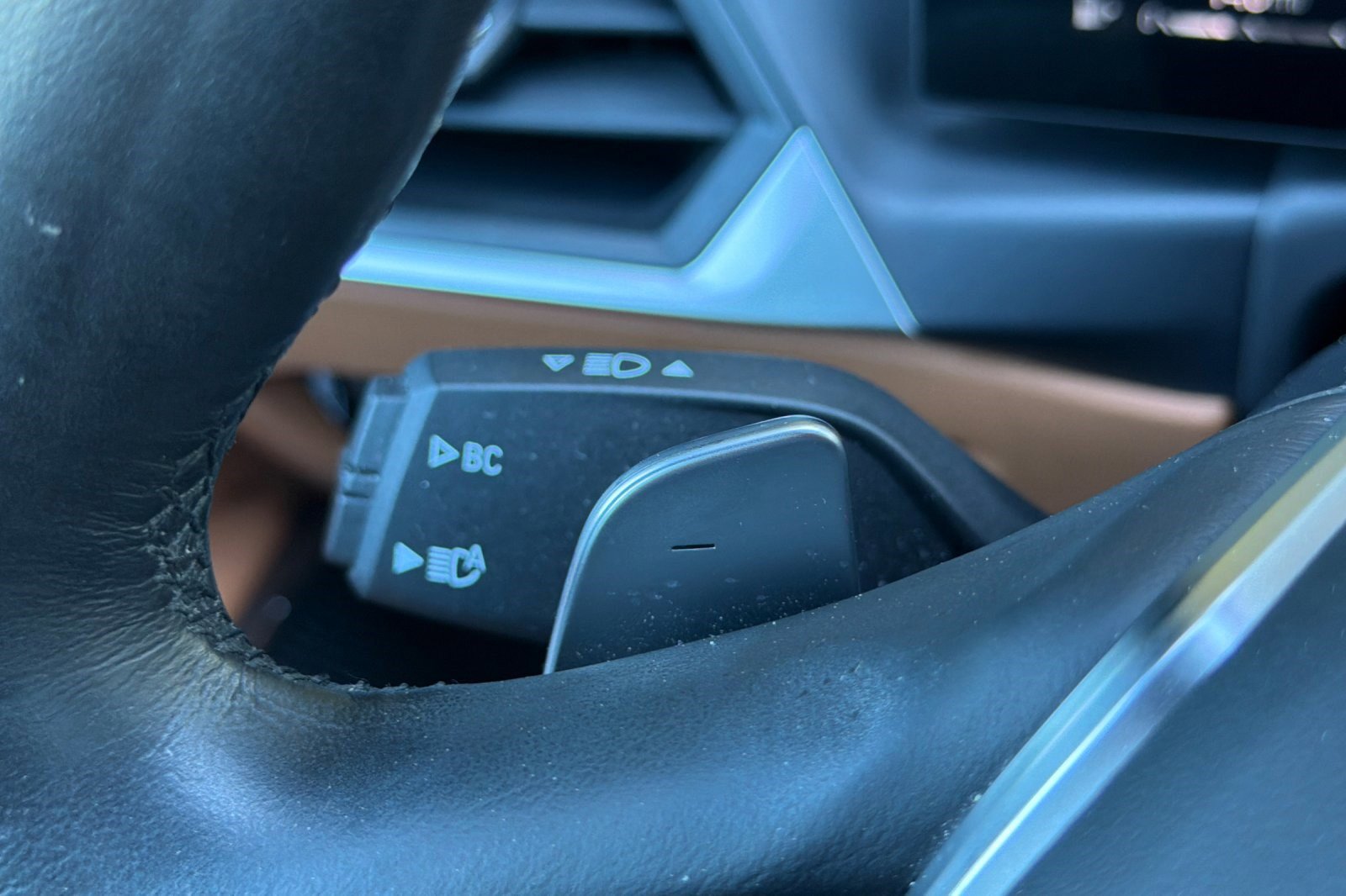 Used 2023 BMW 330i 330i w/ Premium Package image 32