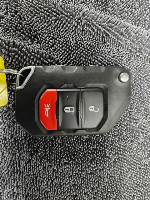 Used 2022 Jeep Wrangler Rubicon w/ Steel Bumper Group image 33