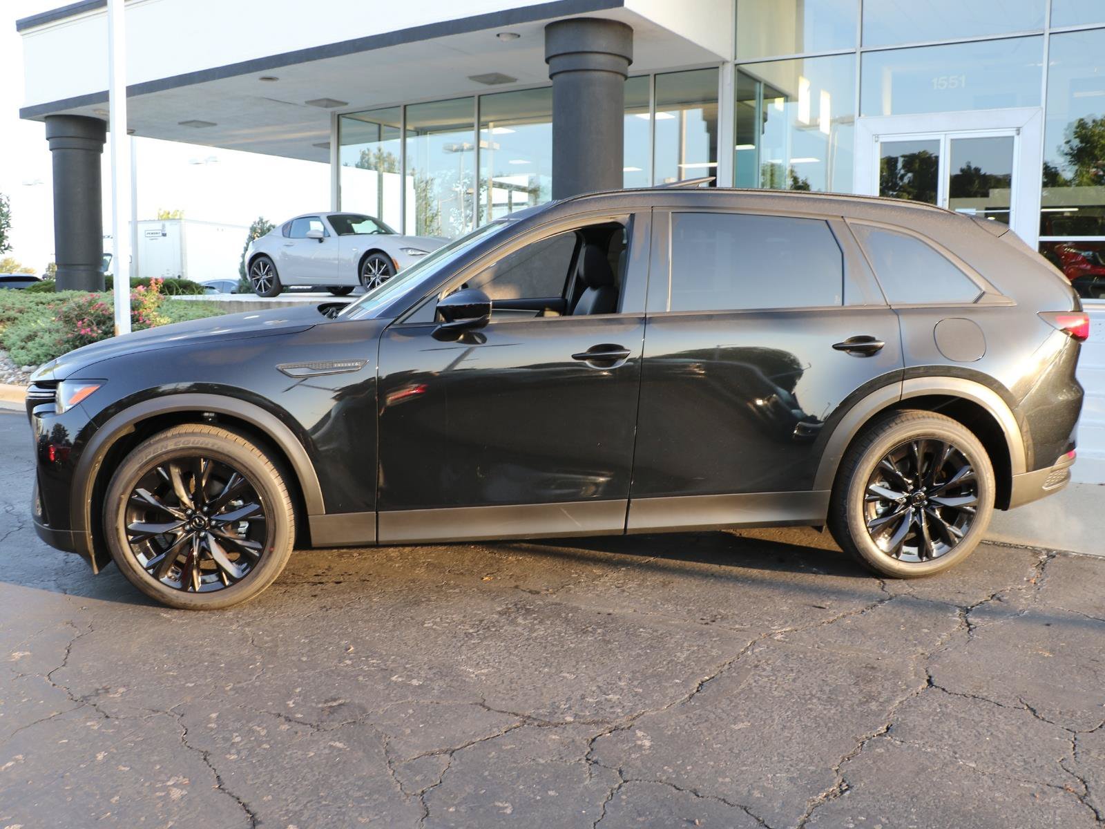 Certified 2026 MAZDA CX-90 3.3 Turbo w/ Premium Sport Pkg AWD/4WD image 2