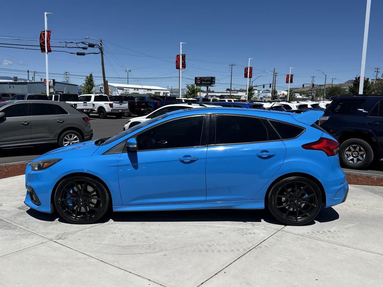 Used 2017 Ford Focus RS AWD/4WD image 2