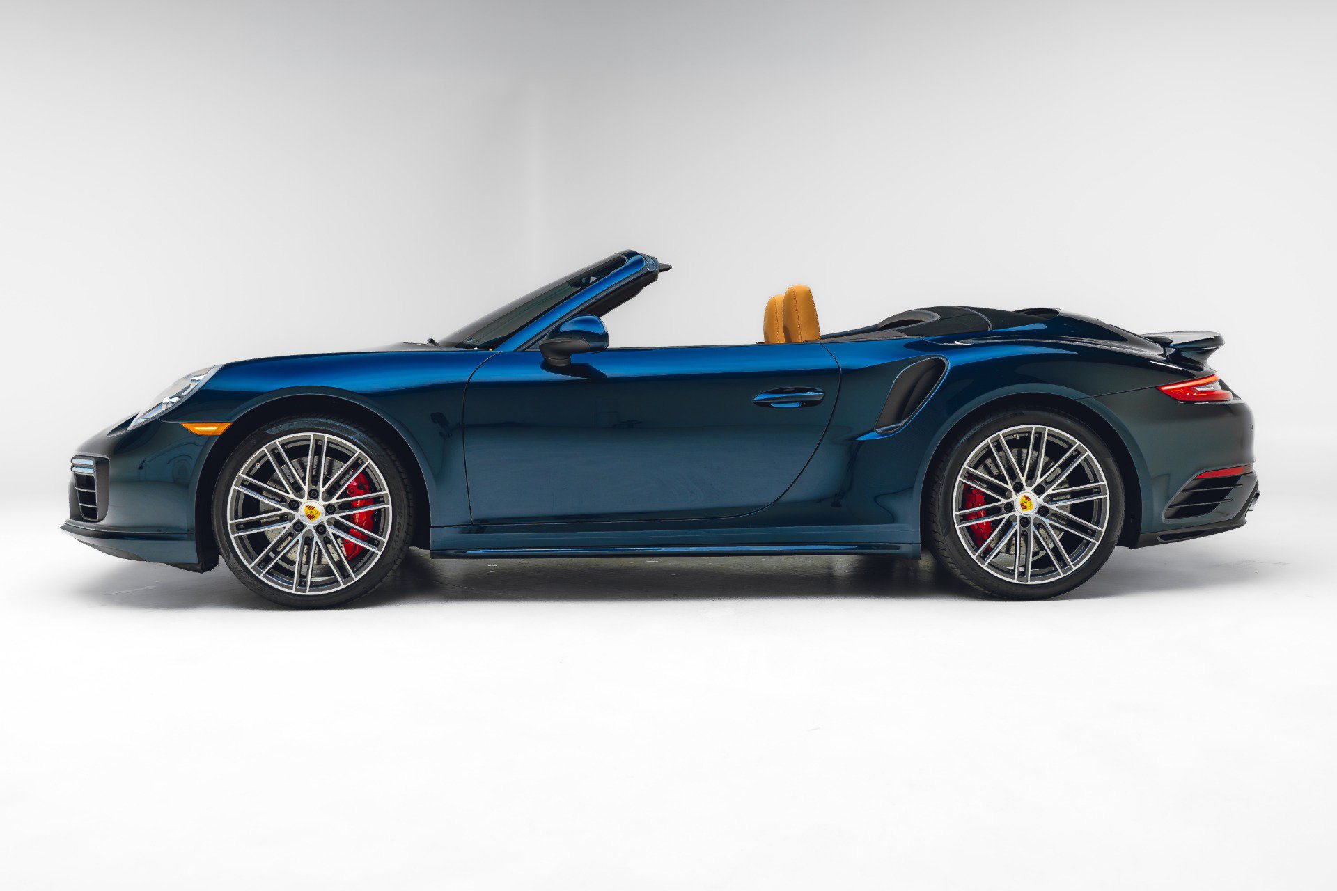 Used 2019 Porsche 911 Turbo AWD/4WD image 13