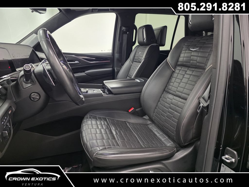 Used 2024 Cadillac Escalade V w/ LPO, ONYX Package AWD/4WD image 27