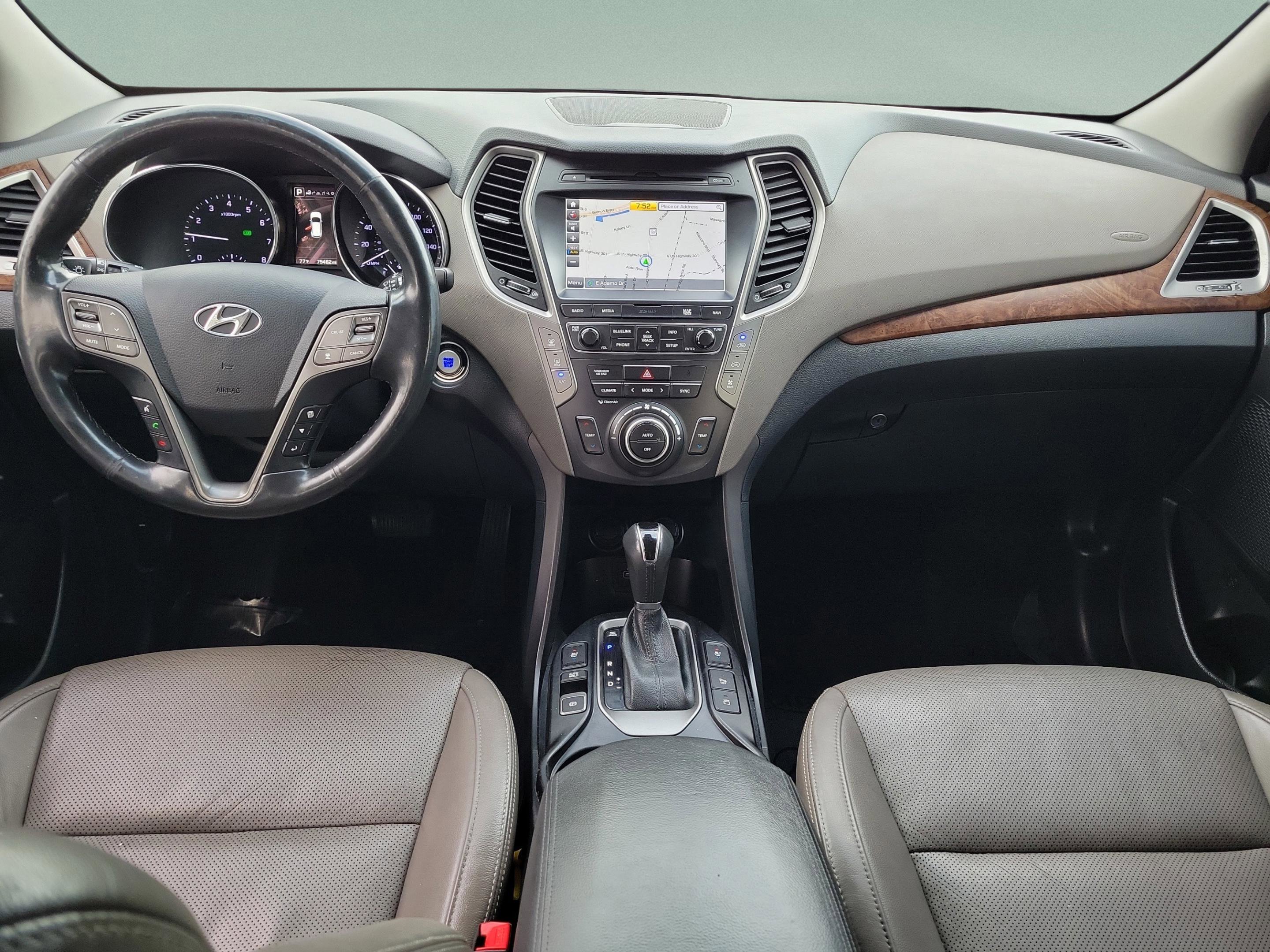 Used 2017 Hyundai Santa Fe AWD w/ SE Ultimate Tech Package 03 image 8