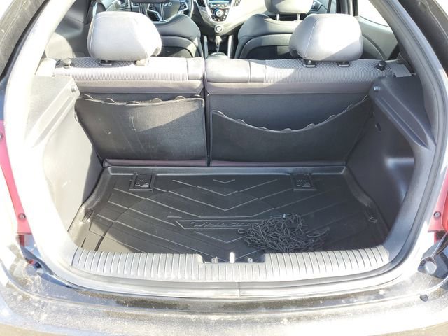 Used 2013 Hyundai Veloster w/ Tech Pkg FWD image 7
