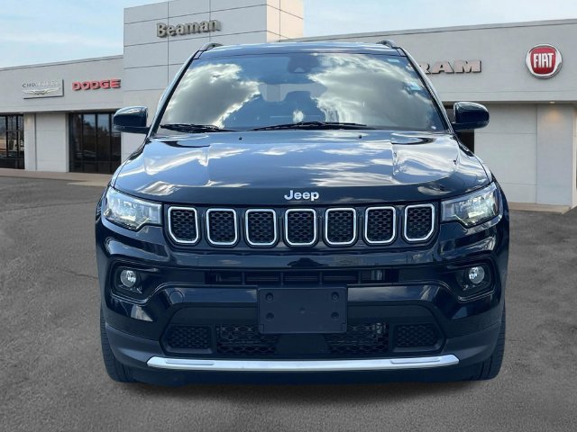 Used 2024 Jeep Compass Limited AWD/4WD image 2