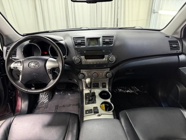 Used 2011 Toyota Highlander SE w/ Tow Pkg AWD/4WD image 13