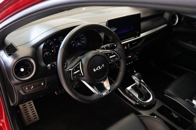 Used 2024 Kia Forte GT-Line w/ GT-Line Premium Package image 3