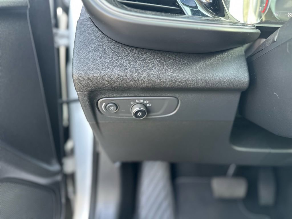 Used 2023 Buick Envision Preferred image 33