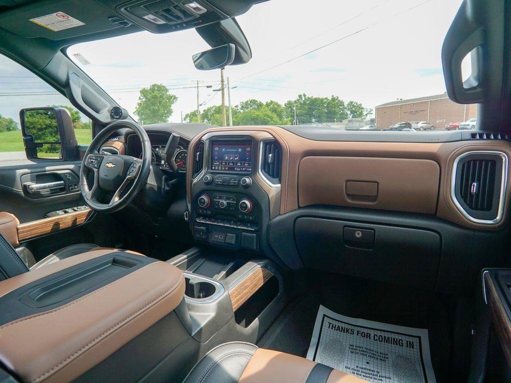 Used 2022 Chevrolet Silverado 3500 High Country w/ Z71 Off-Road Package AWD/4WD image 16