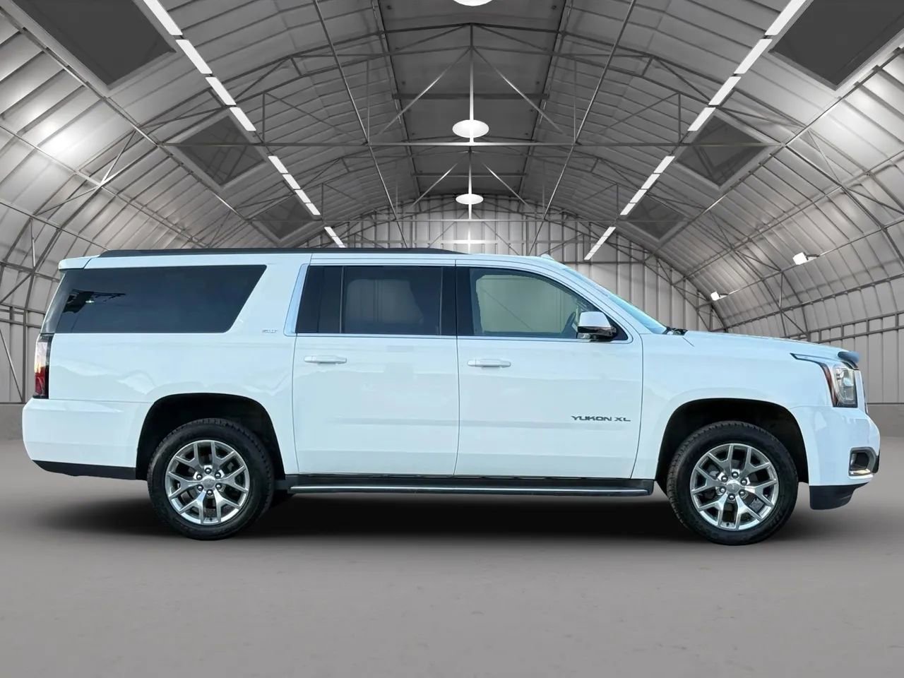 Used 2016 GMC Yukon XL SLT w/ Open Road Package AWD/4WD image 8
