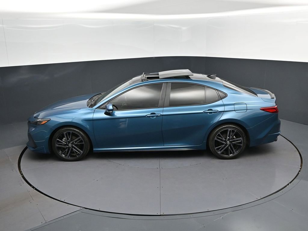 Used 2025 Toyota Camry XSE w/ Premium Plus Package image 32