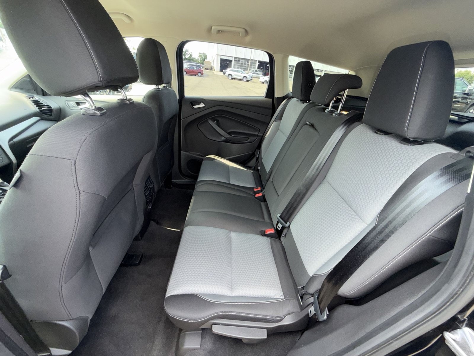 Used 2017 Ford Escape SE FWD image 23