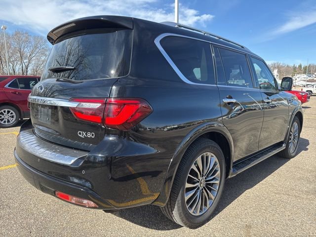 Used 2019 INFINITI QX80 Luxe w/ 22" Wheel Package image 4