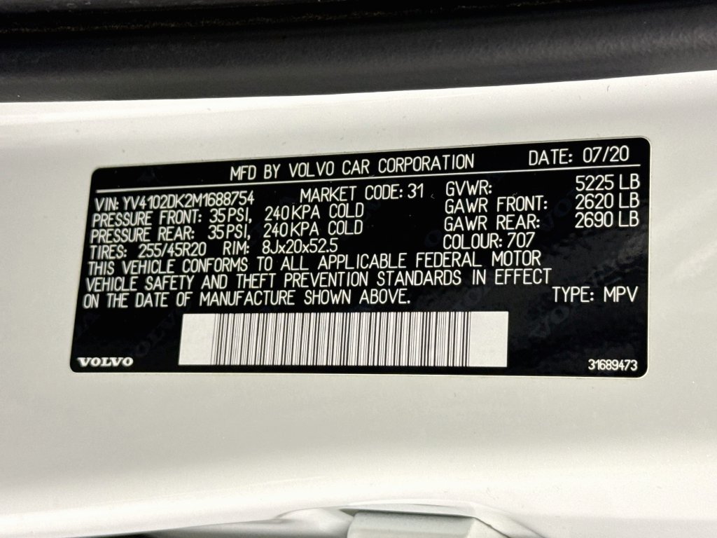 Used 2021 Volvo XC60 T5 Momentum w/ Protection Package Premier FWD image 35