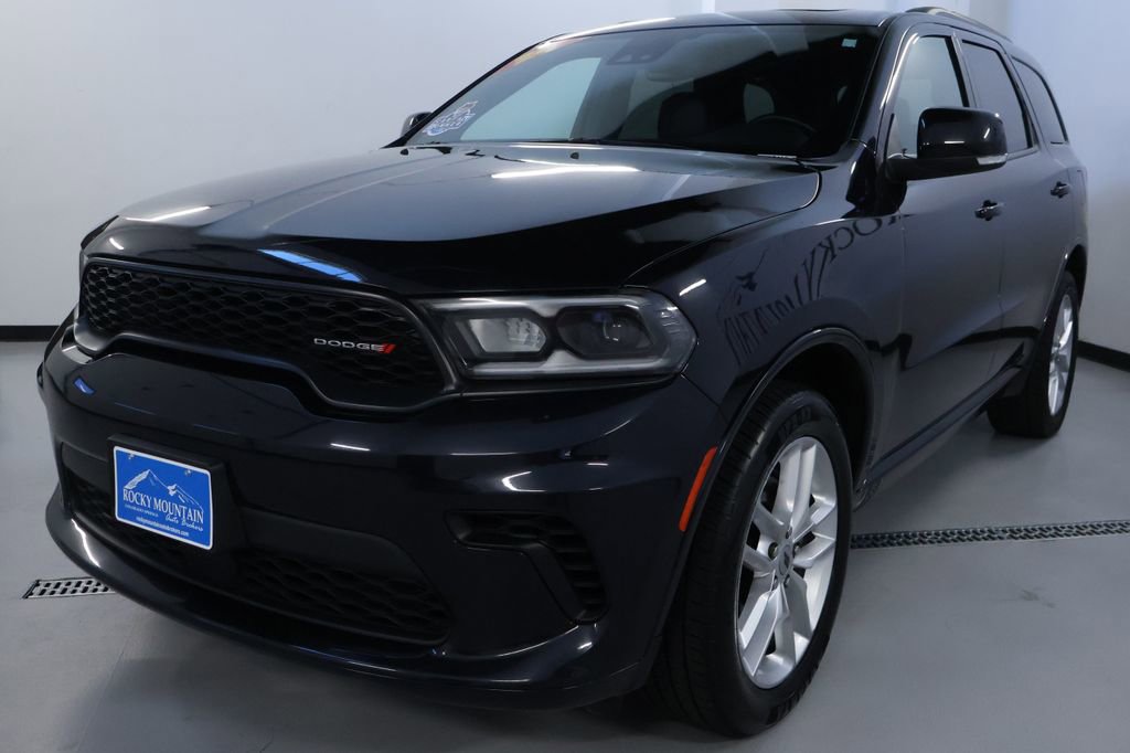 Used 2024 Dodge Durango GT AWD/4WD image 3