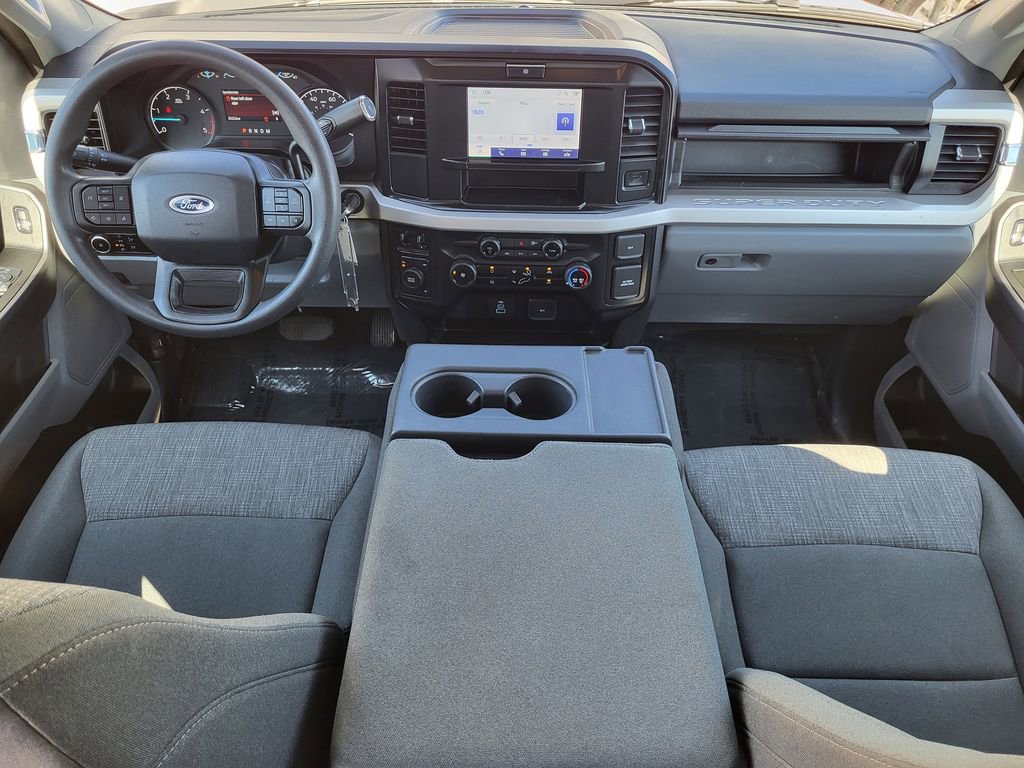 Used 2025 Ford F250 XLT image 19
