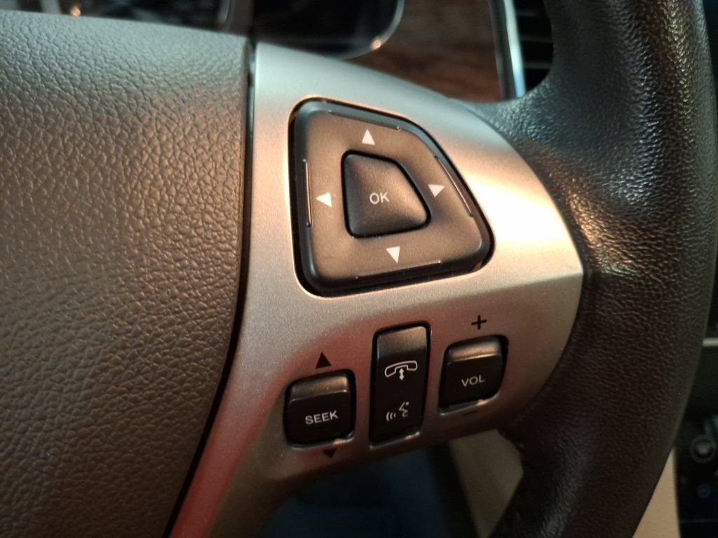 Used 2017 Ford Taurus Limited FWD image 21