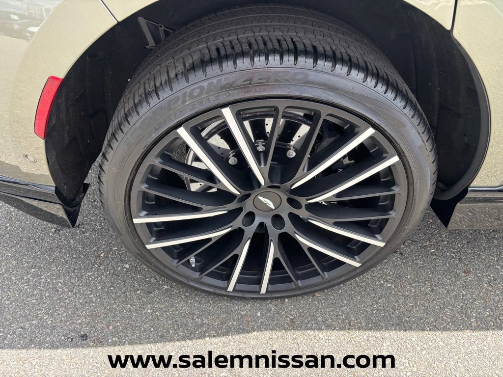 Used 2024 Aston Martin DBX 707 AWD/4WD image 23