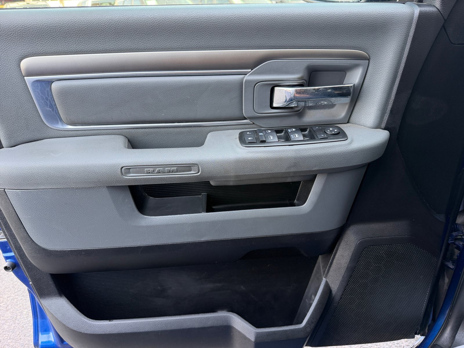 Used 2015 RAM 1500 Big Horn RWD image 13