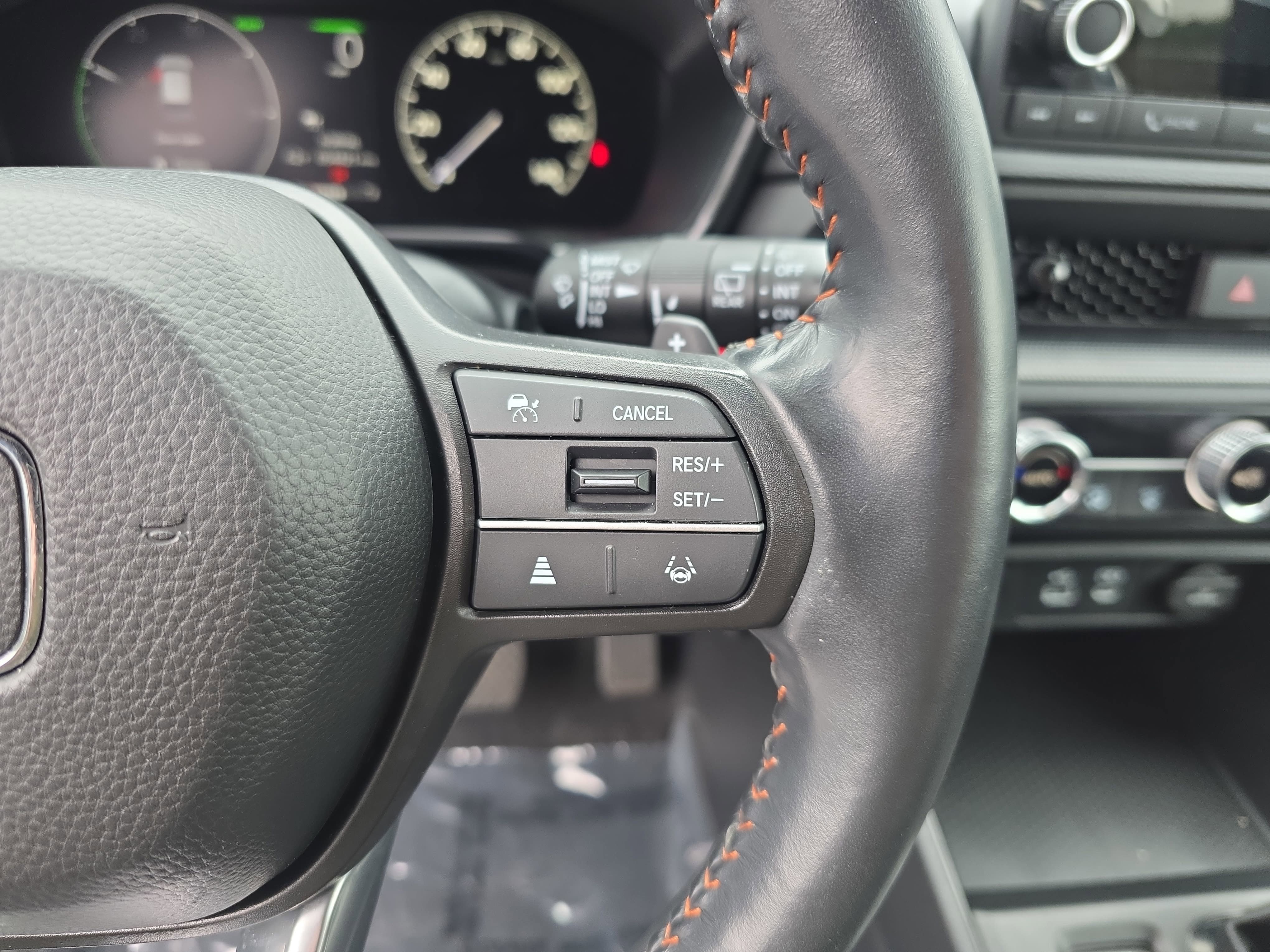 Used 2025 Honda CR-V Sport image 16