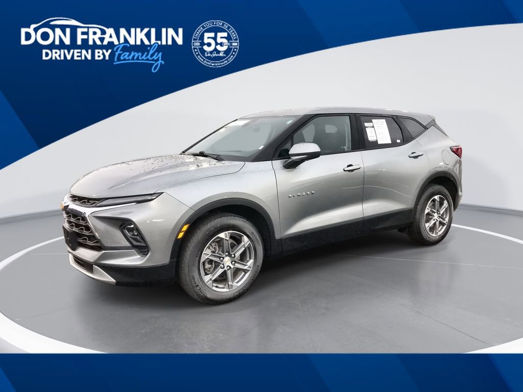 Used 2023 Chevrolet Blazer LT image 1