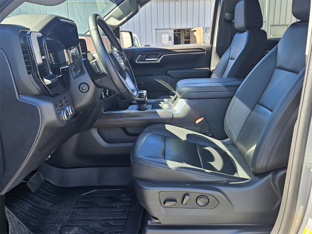 Certified 2023 GMC Sierra 1500 SLT w/ SLT Premium Package image 3