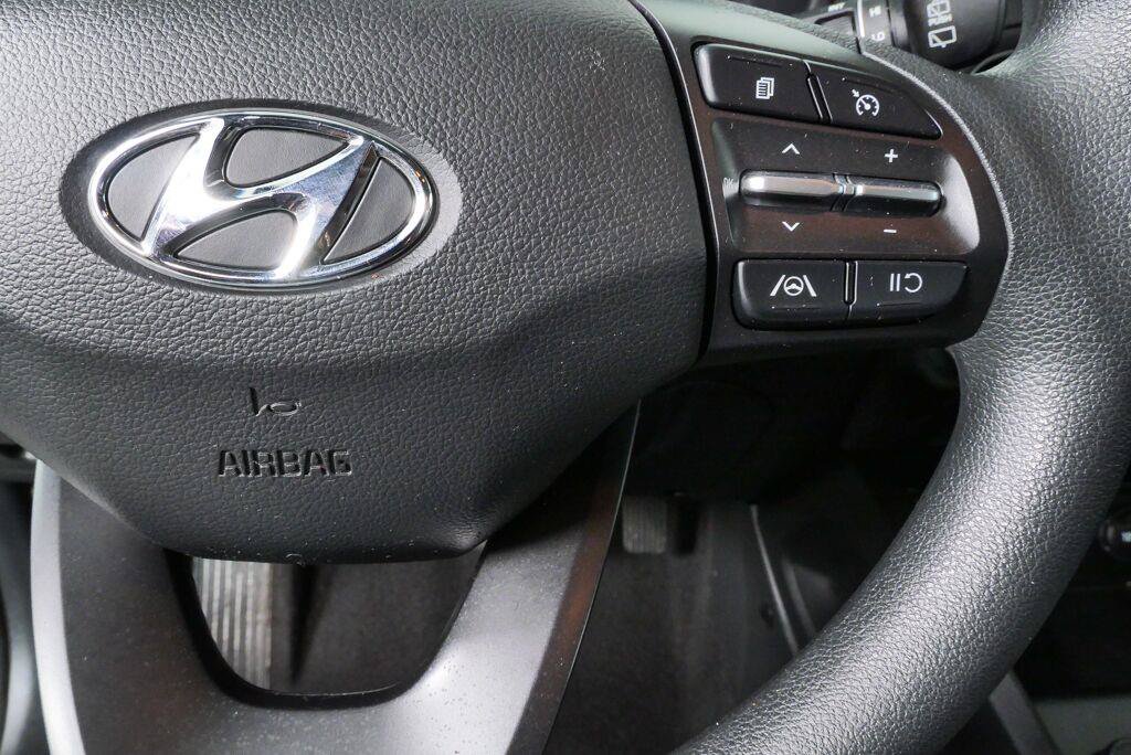 Used 2022 Hyundai Kona SEL FWD image 10