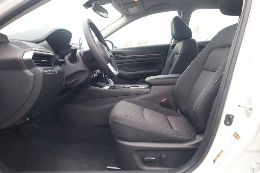 New 2026 Nissan Altima 2.5 SV AWD/4WD image 11