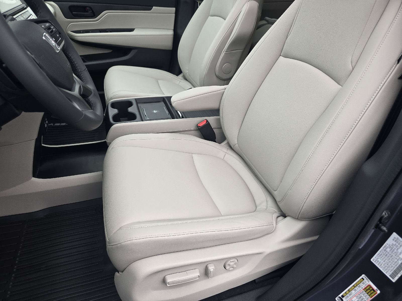 New 2027 Honda Odyssey EX-L image 14