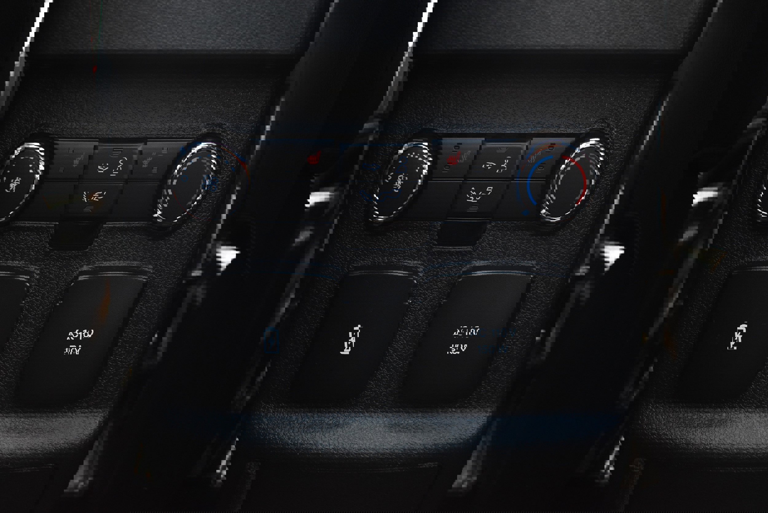 Used 2019 Ford Explorer Sport w/ Equipment Group 401A image 22