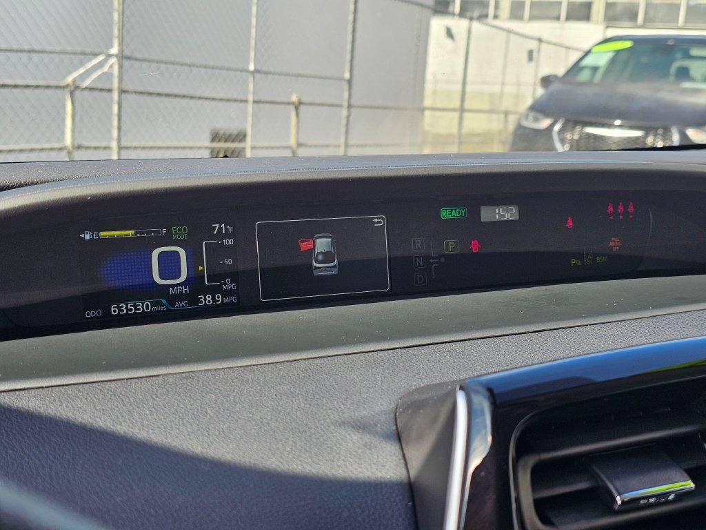 Used 2021 Toyota Prius LE AWD/4WD image 24