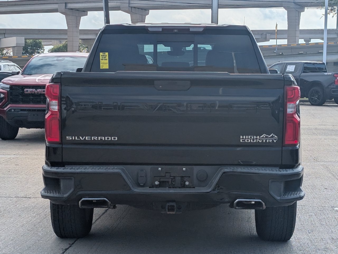 Used 2019 Chevrolet Silverado 1500 High Country w/ Technology Package AWD/4WD image 5