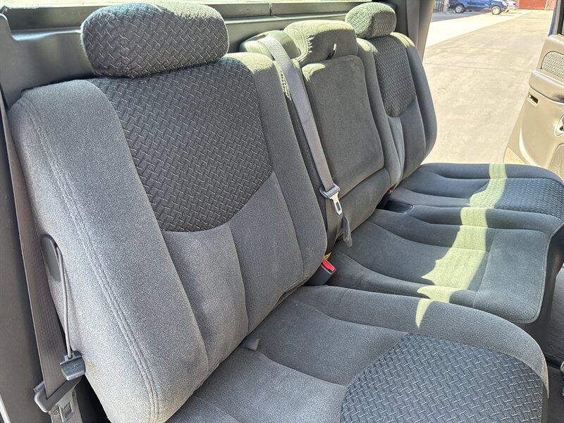 Used 2004 Chevrolet Avalanche 2WD image 33