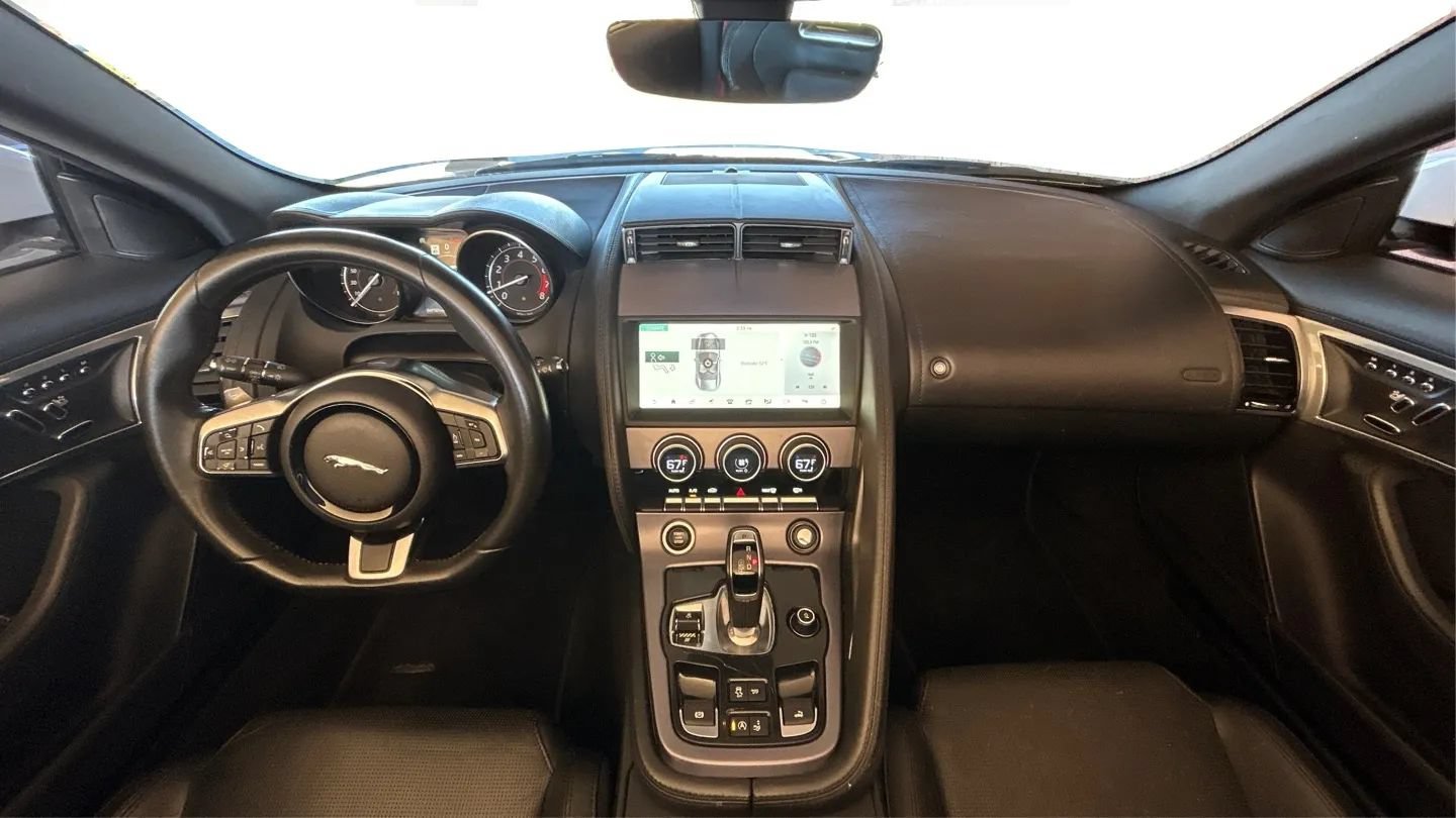 Used 2020 Jaguar F-TYPE Convertible RWD image 34